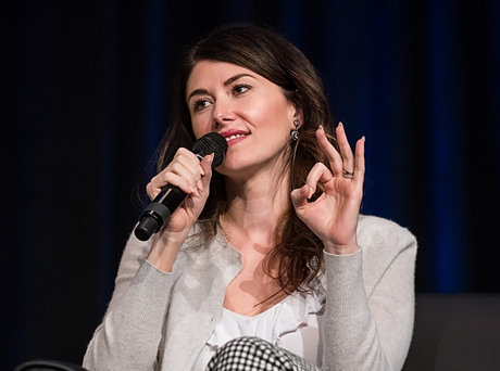 Jewel Staite hot actress pics