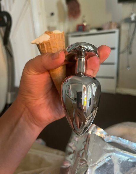 sharpqueen free porn actress picture