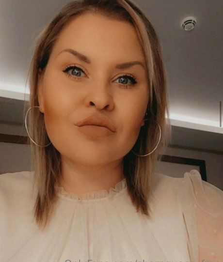 sharpqueen free nice actress picture