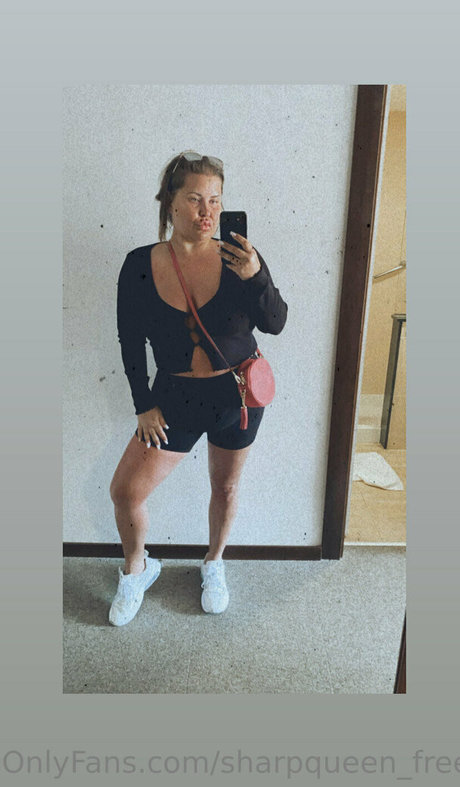 sharpqueen free nudes model image