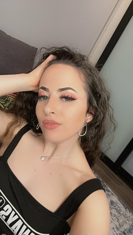 Courtney Sanderson nude pornstar gallery