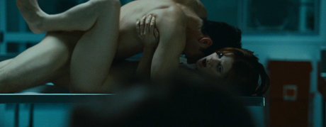 Lauren Lee Smith nude model galleries