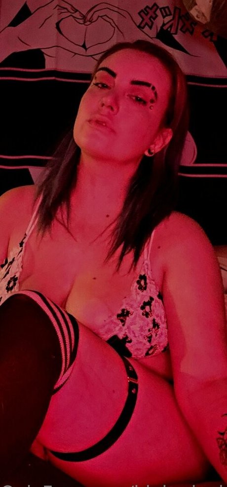 blubodygloss free model gallery