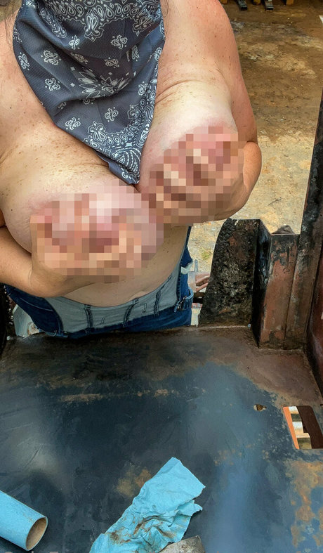 hobbyhootersfree model high quality photo