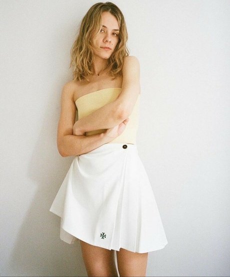 Dasha Nekrasova top actress picture