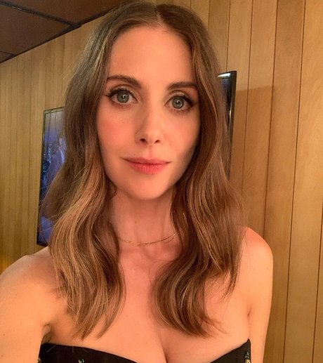 Alison Brie model art photos