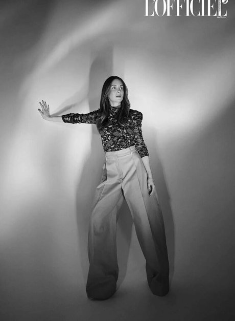 Alison Brie hd actress galleries