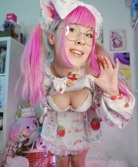 wuffelipuffelifree nude pornstar pictures
