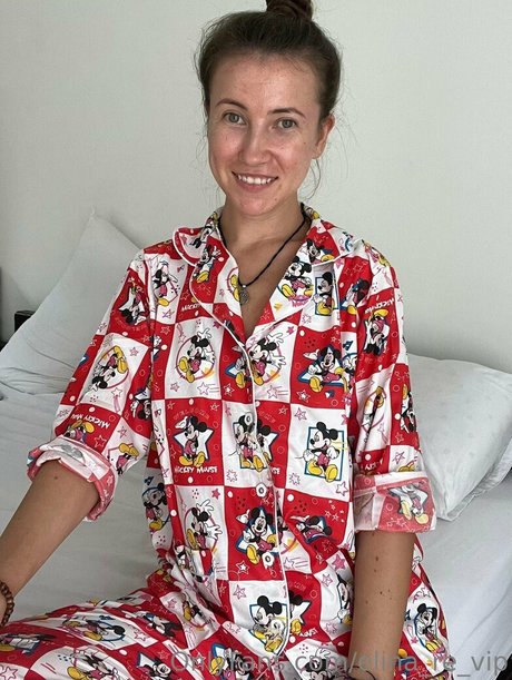 Elina re vip profile pic