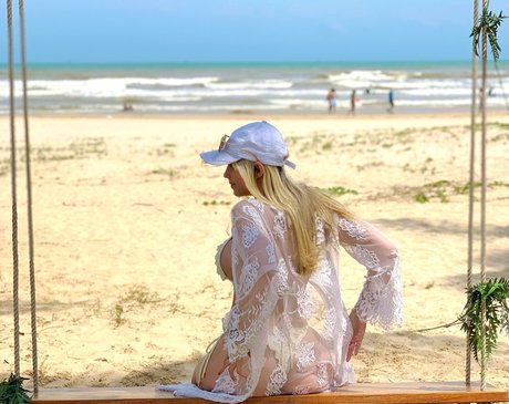 Isa Sudati star perfect photos