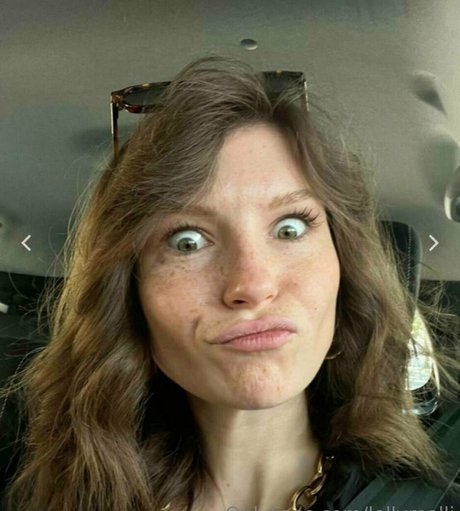 lollymolli pornstar nude photo