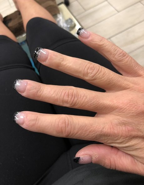 ainsleedivine thumbnail