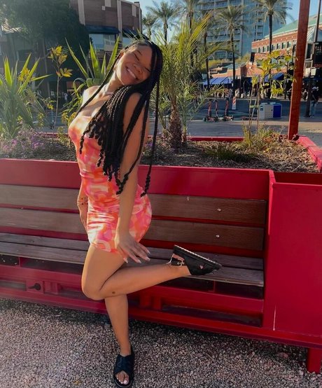 Storm Reid pretty star archive