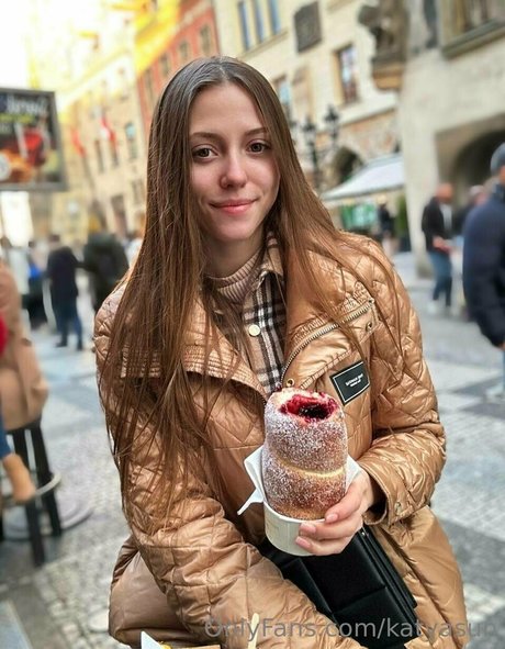 katyasun art model image