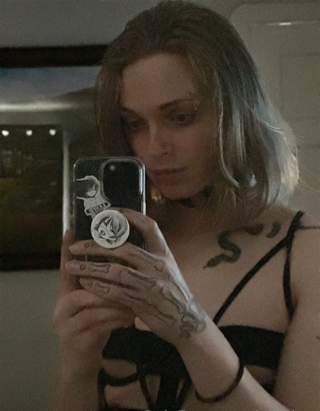 ivibabes nude model pic