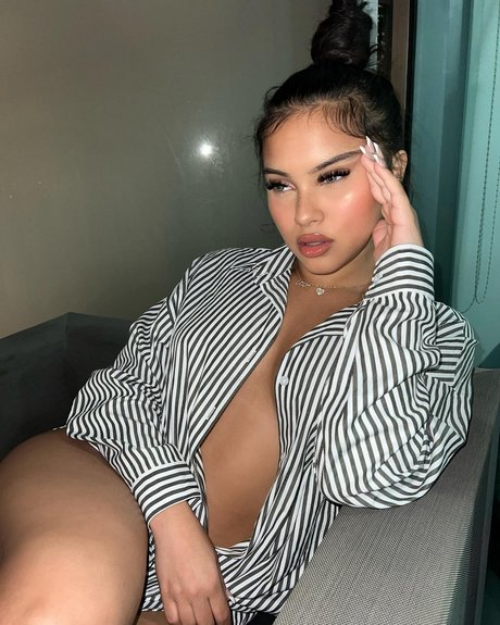 Aliana Mawla star pornographic gallery