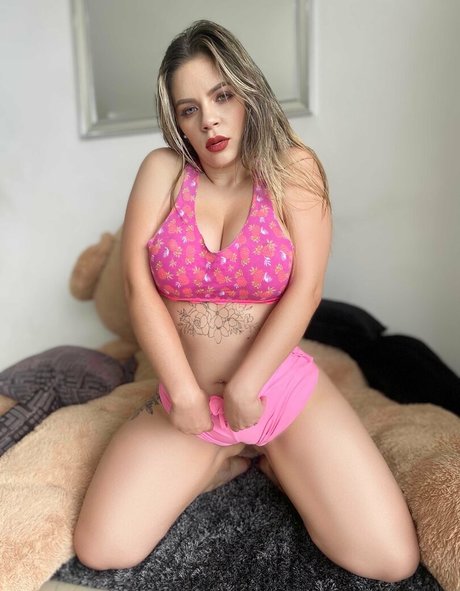 avaleonx model adult archive