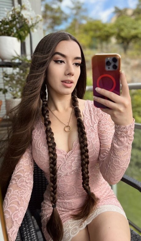 MissMikkaa star pornographic photos