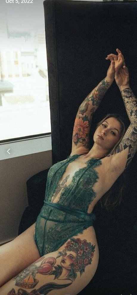 Haleylale perfect star pic