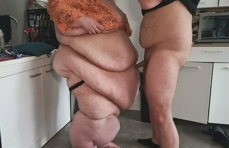 doughbellygirl nudes actress gallery