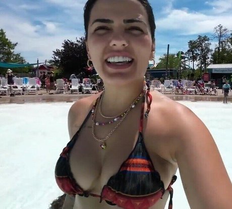 Sunaika Bruna star hd pictures