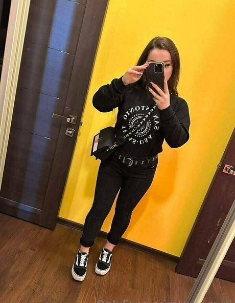 mi ameli high quality pornstar gallery