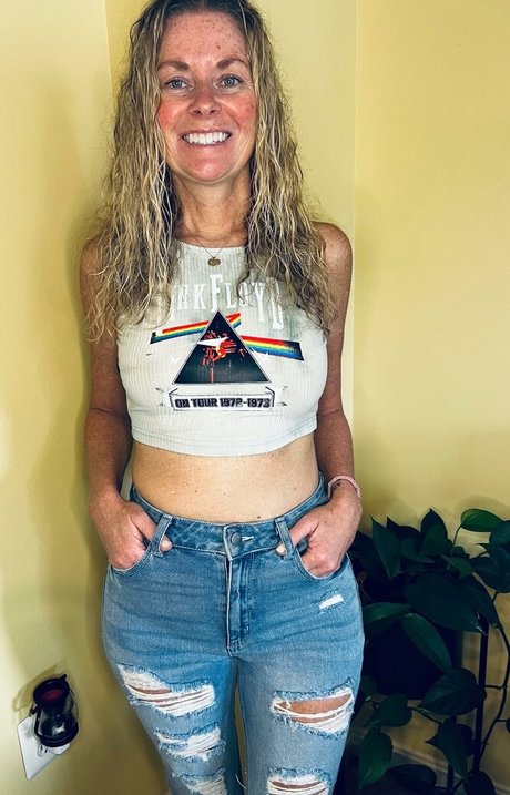 Mackenzie J nude star archive