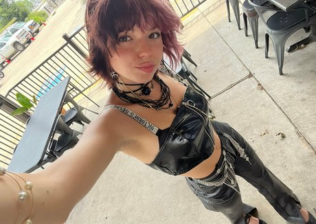 dawnrobin 420 hot star image