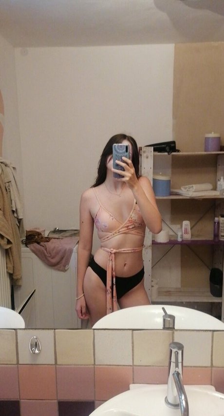 laly911 free pornstar beautiful pic