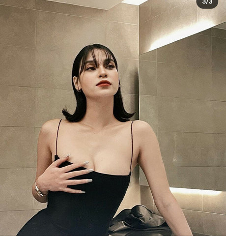 Criselda Alvarez free pornstar photo