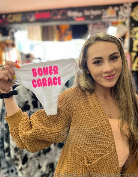 mikeaveryxxx star top photo