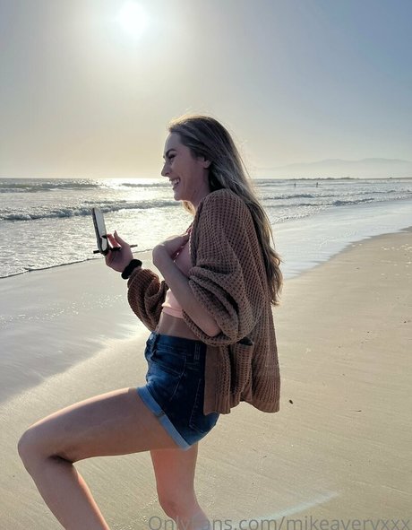 mikeaveryxxx pornographic model pictures
