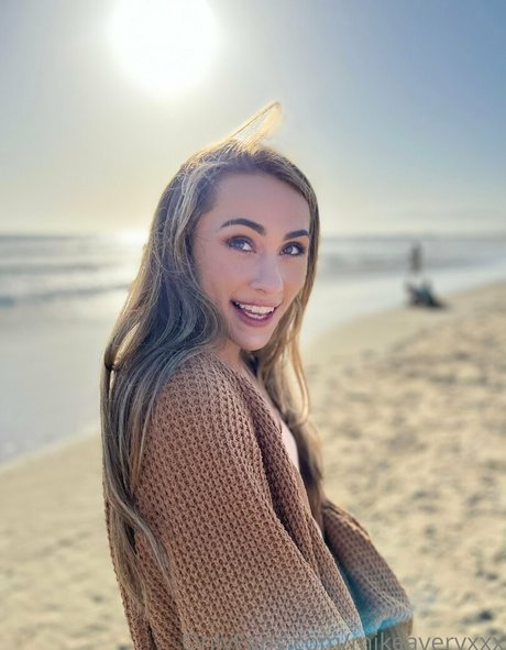 mikeaveryxxx art star gallery