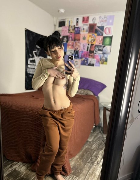 delilahdagger nude actress img