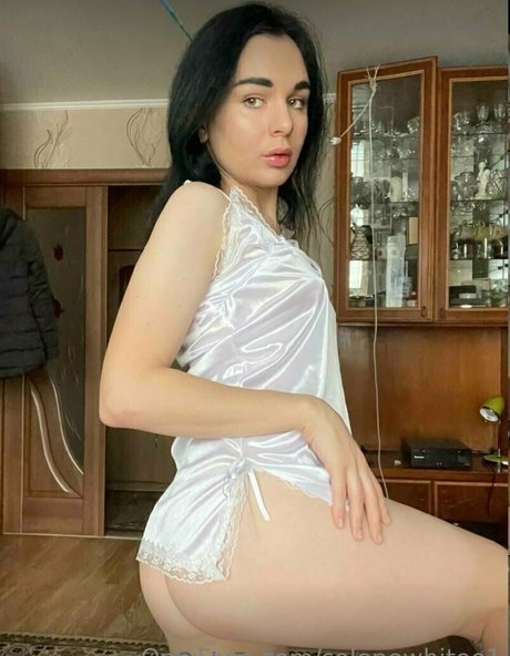 selenewhitee1 beautiful actress galleries