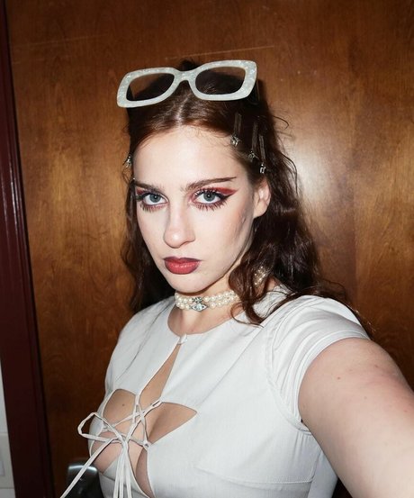 curvy lesbian onlyfans exclusive archive