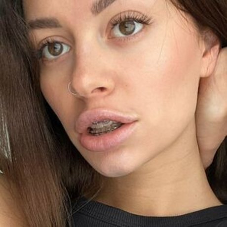 goddesskira model porn photo