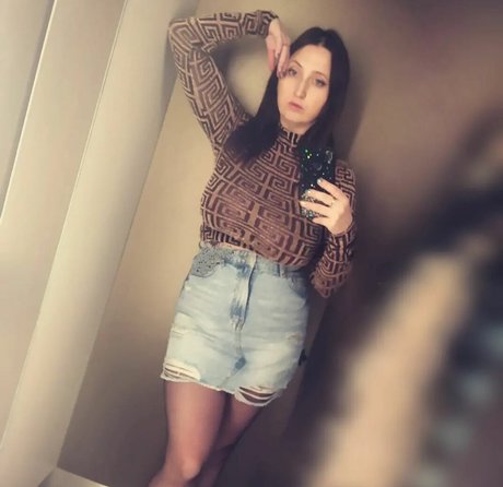 Malinka exclusive actress pics