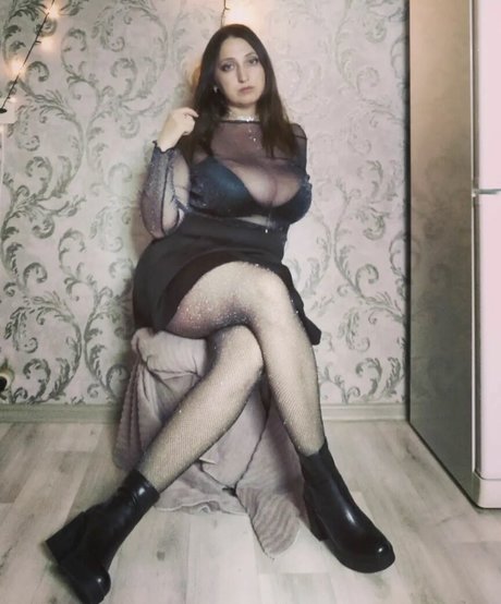 Malinka nude actress picture