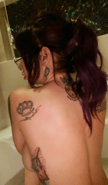 theonlinegirlfriend hot model archive