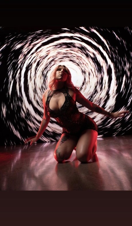 DrippingUnicorn xxx actress photo