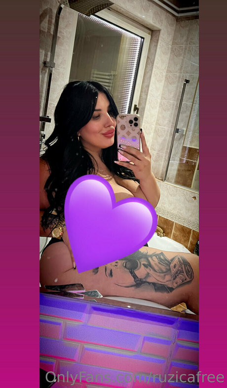 ruzicafree pornstar sexy img