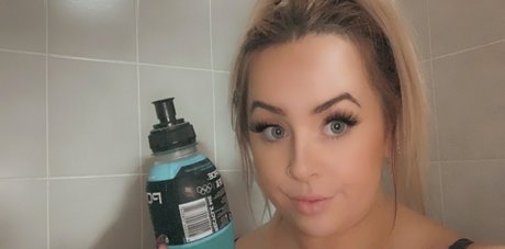 paigewild free adult model pic