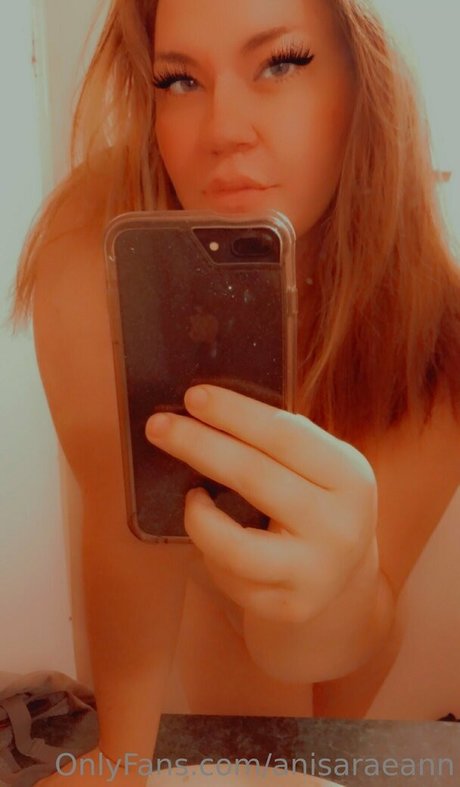 anisaraeann star free pic