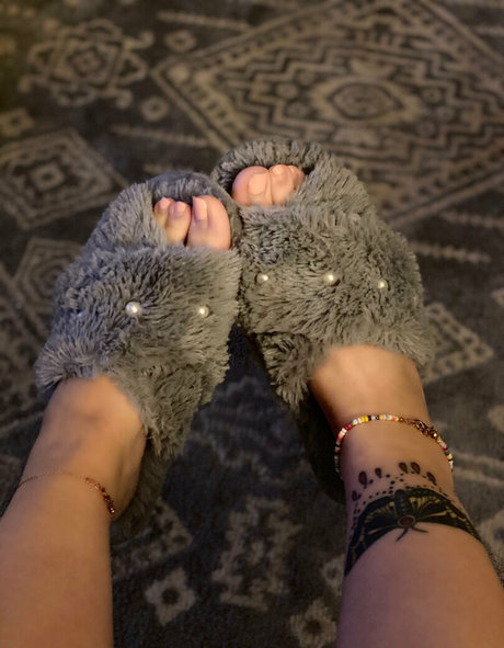 feet goddezz pretty model photos