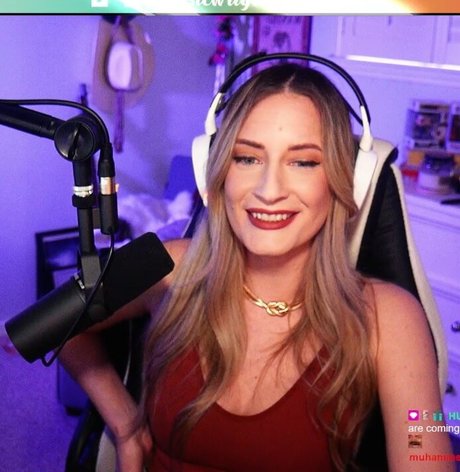 BasicWitGirl model porn archive