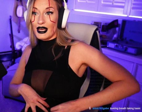 BasicWitGirl pornstar erotic picture