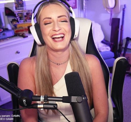 BasicWitGirl beautiful actress pictures