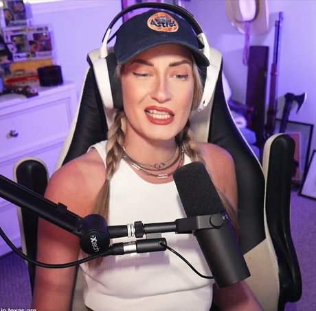 BasicWitGirl star pornographic archive