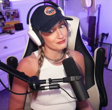 BasicWitGirl star pretty pictures